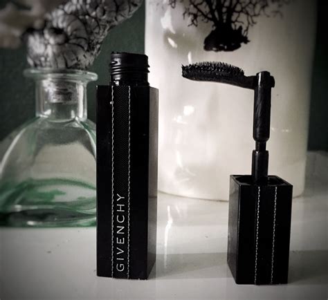 givenchy 90 degree mascara